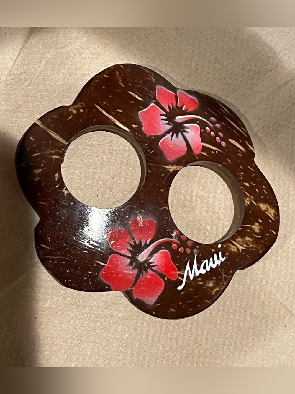Maui Hawaii Coconut Shell Sarong Buckle Wrap Clip Accessory Flowers Two Holes